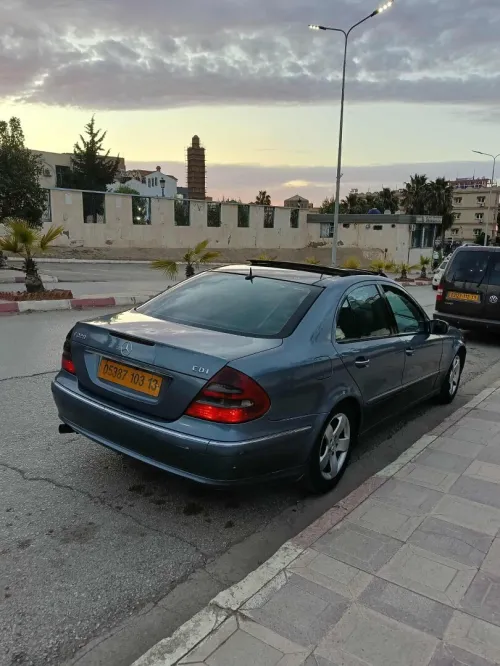Mercedes Classe E 2003 E220