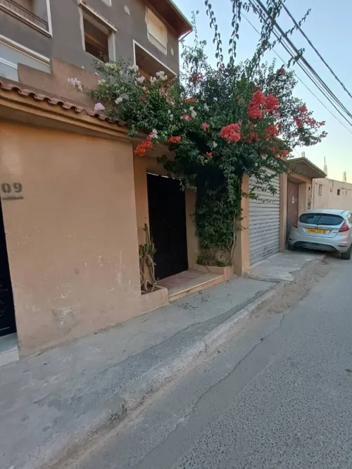 Vente Appartement Niveau de villa F4 Alger Bouzareah