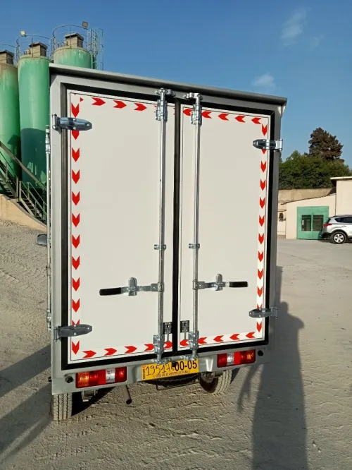 Fabrication de conteneur pour camion تصنيع حاويات الشاحنات