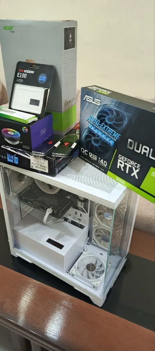 PC Gamer RTX 3060 ASUS 12GB / i3 12100 / 16GB RAM / SSD 768GB / Full RGB / PSU Bronze Modulaire