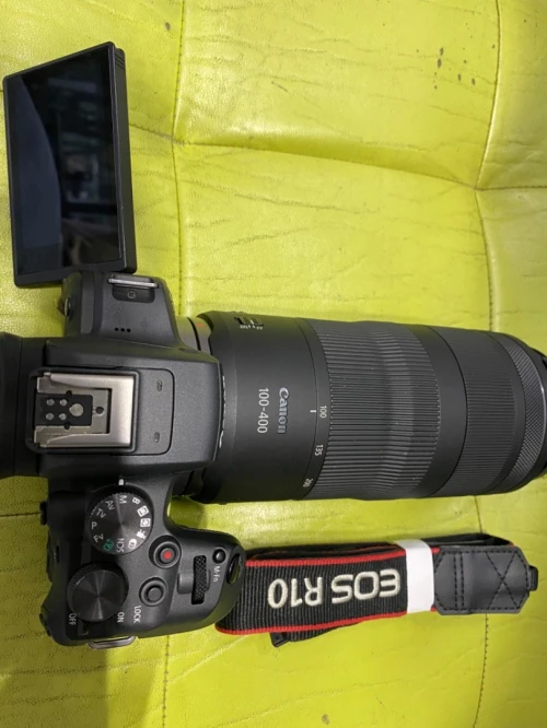 Canon R10 