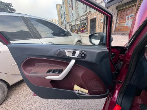 Ford Fiesta 2012 Titanium Sport pack
