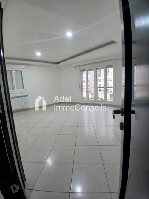 Location Appartement F4 Annaba Annaba