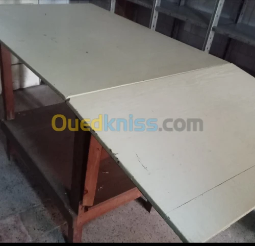 Table en bois 