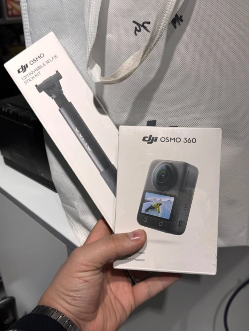 DJI Osmo 360 Caméra 360 8K + SelfieStickit
