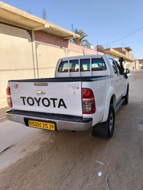 Toyota Hilux 2015 LEGEND DC 4x4 Pack Luxe