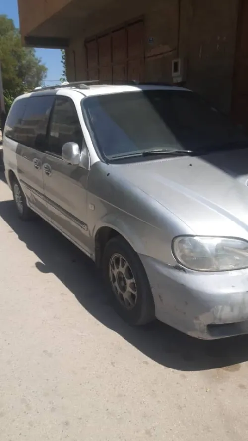 Kia CARNIVAL 2000 