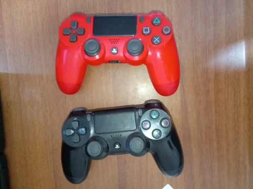 PlayStation 4 slim falashe