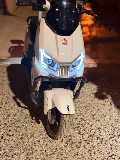 Motos électriques Dora aires 2025