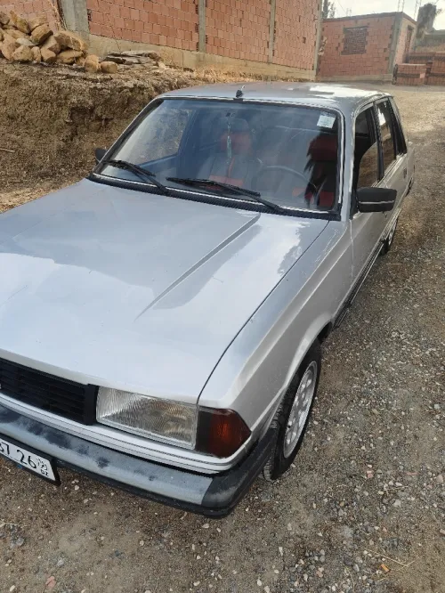 Peugeot 305 1987 305