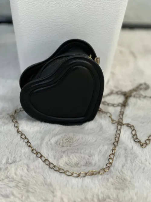 Sacs à main pour femmes qualité TOP importation .