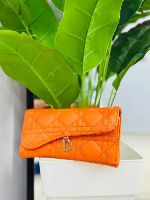 Sacs à main pour femmes qualité TOP importation .