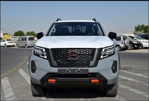 Nissan Navara 2025 