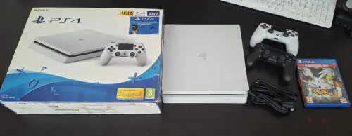 Playstation 4 Slim PS4