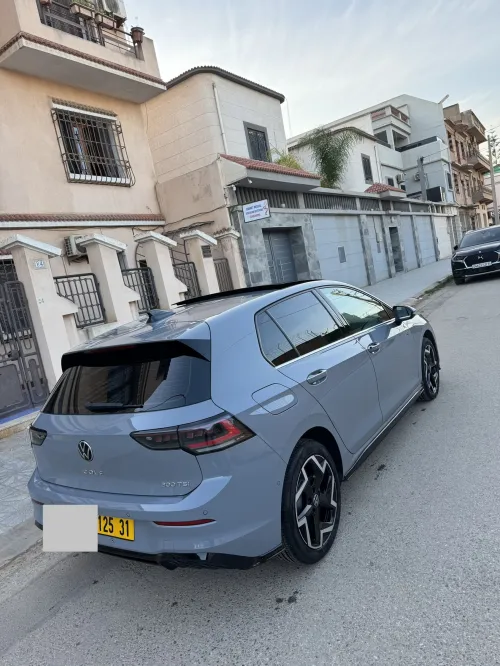 Volkswagen Golf 8 2025 R-Line