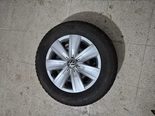 Pneus 215/60R16