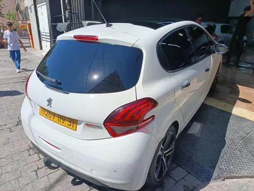 Peugeot 208 2019 GT Line