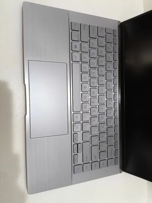 Asus ZenBook 14 Ryzen 5 4500U équivalent i5-1135G7