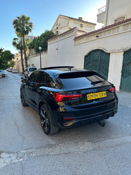 Audi Q3 2023 Sline