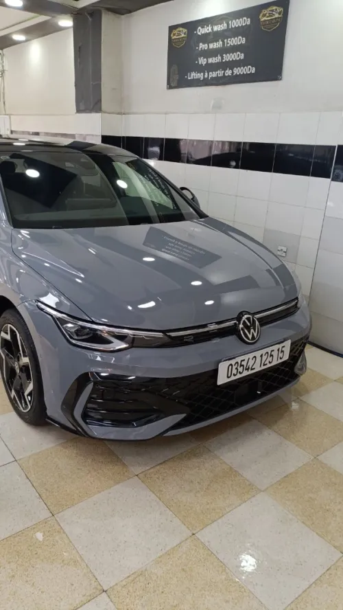 Volkswagen Golf 8 2025 R-Line