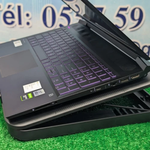 HP Pavilion gaming i7 10750H RAM 16GB 512SSD écran 15.6 full HD GTX 1650 TI  4GB