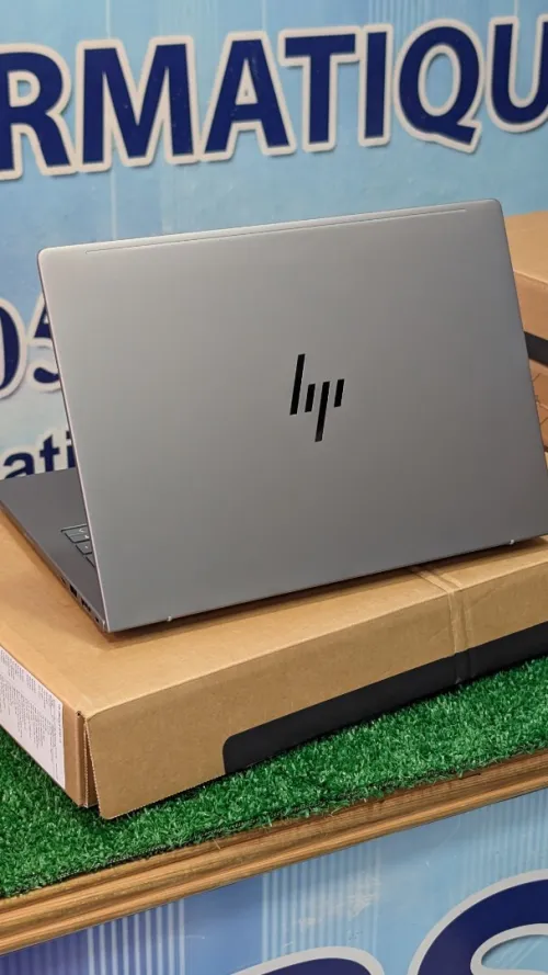 HP ZBook 8 G1a 14 Ryzen 5 230w RAM 16GB 512ssd écran 14 FuL HD jamais utilisé SOUS emballage