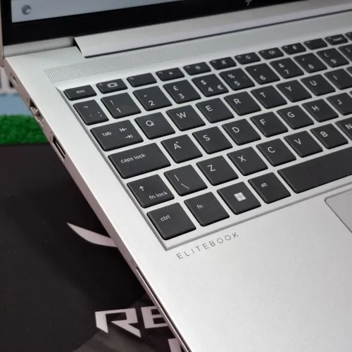 HP ELITEBOOK 640 G10 I51345U 16GO RAM 256SSD14 FHD 