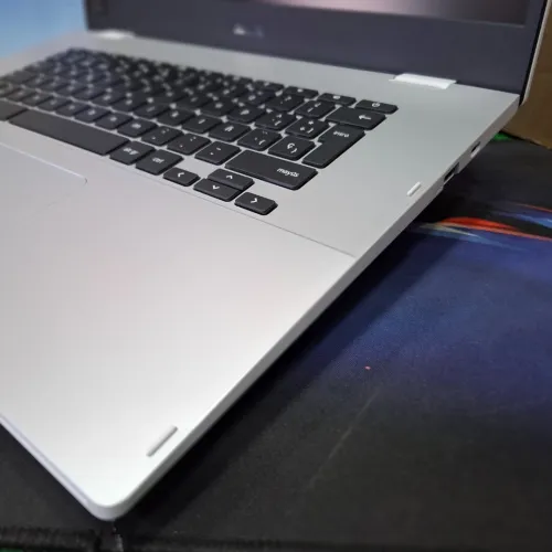 ASUS CHROMBOOK Intel Celeron N3350 08GO RAM 64GO 15.6 FHD JAMAIS UTILISÉ 