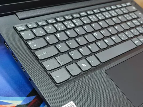 Lenovo V14 G4 i5 13420H 08GO RAM 512SSD 14 FHD JAMAIS UTILISÉ SOUS EMBALLAGE 