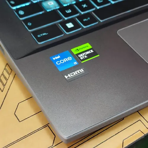 MSI Thin 15 B13VE i5 13420H 16Go Ram 512Go SSD 15.6" FHD 144Hz RTX 4050 06Go jamais utilisé 