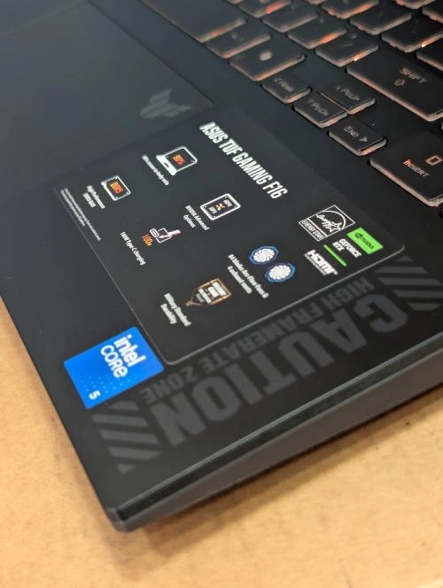 Aus TUF F16 Inte core 5 210H ram 16gb 1tB SSD RTX 4050 6GB 140 WAT écran 16 144HZ jamais utilisé SOUS emballage