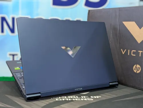 HP VICTUS 15 INTEL CORE 7 240H 16GO RAM 512SSD 15.6 FHD 144HZ RTX 5050 08GO GDDR7 JAMAIS UTILISÉ