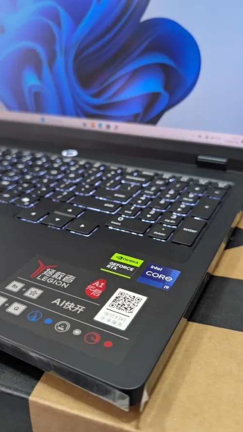 Lenovo Légion Y7000P IRX10 / i9 14900HX / RTX 5070 / Ram 32GB DDR5 / 1To NVME / 16" 2k 240 Hz