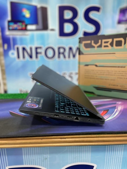 MSI cyborg i513420H RAM 16GB 512SSD RTX 3050 6GB écran 15.6144hz+ JAMAIS UTILISÉ SOUS EMBALLAGE 