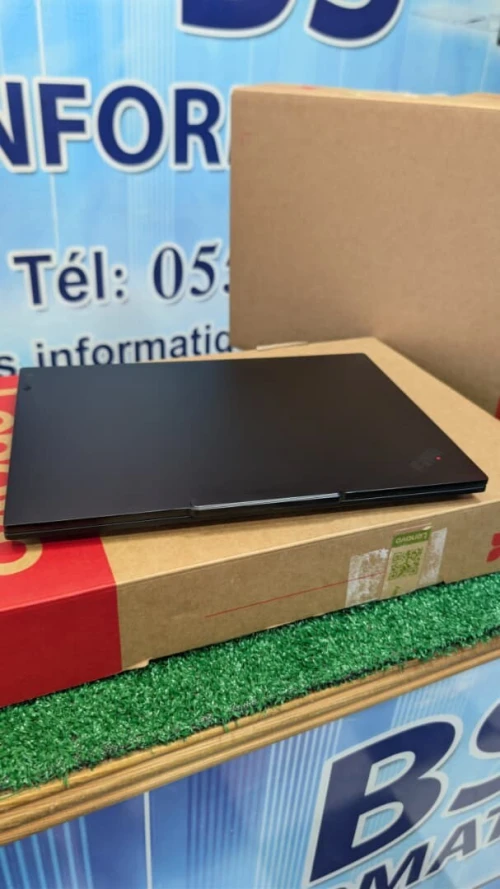 LENOVO THINKPAD E14 GEN 7 / AMD RYZEN 5 230 / 16GB DDR5 / 512 NVMe / 14"