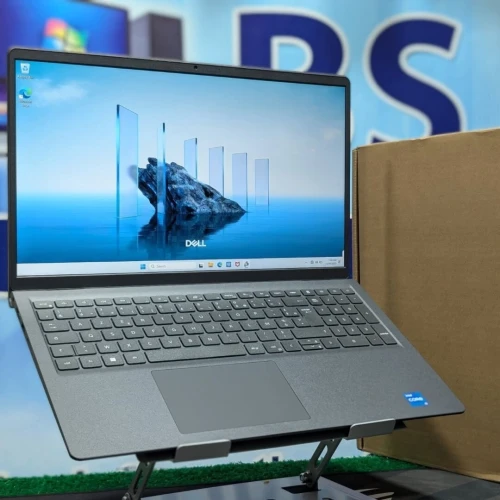 DELL 15 I5 1334U 16GO RAM 512SSD 15.6 FHD JAMAIS UTILISÉ SOUS EMBALLAGE 