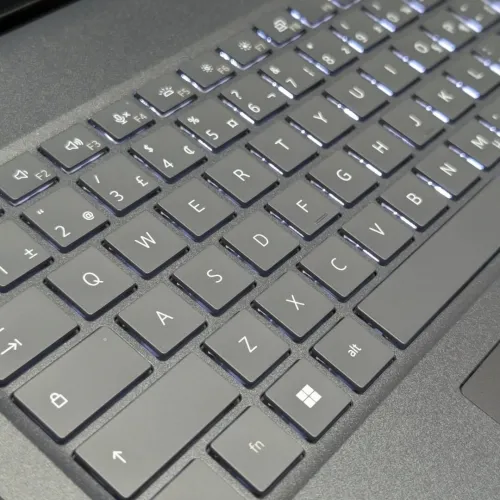 DELL PRO 16 INTEL CORE 5 220U 16GO RAM 512SSD 16.1 FHD JAMAIS Utilisé