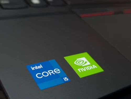 LENOVO ThinkPad E15 GEN4 I5 1235U 16GO RAM 256SSD 15.6 FHD NVIDIA MX 550 2GO JAMAIS UTILISÉ