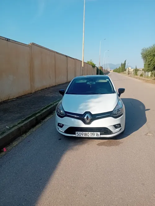Renault Clio 4 2019 Limited 2