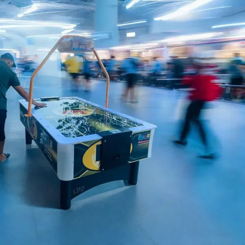 air hockey
