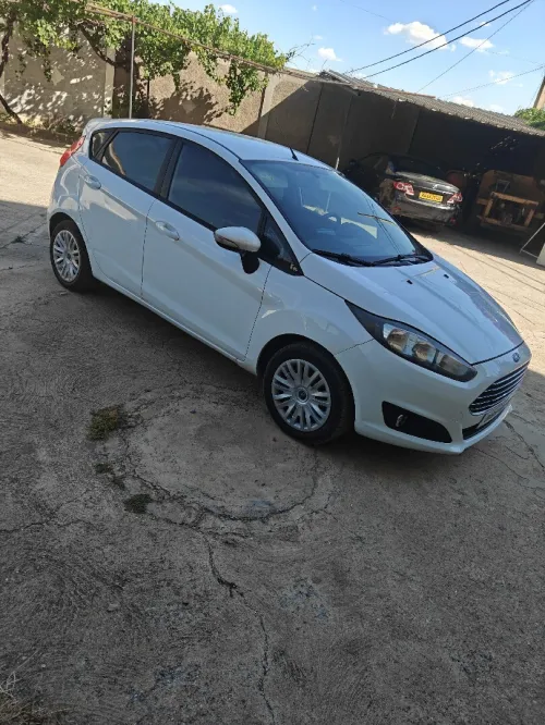 Ford Fiesta 2015 Trend Look