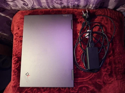 lenovo thinkpad x1 yoga gen 6 -i5 11th/16gb