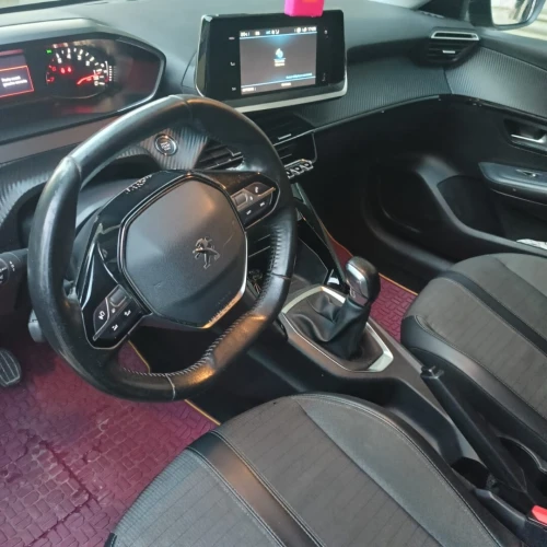 Peugeot 208 2021 Allure