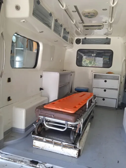 Ambulance Peugeot et Renault Boxer et master 2008