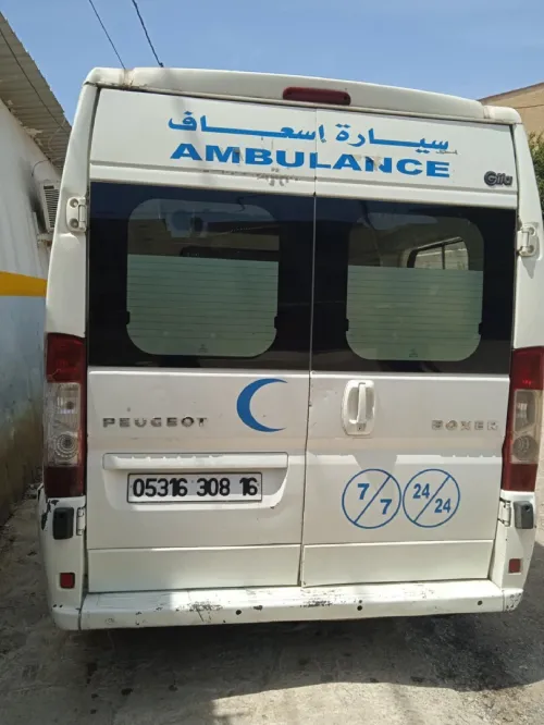 Ambulance Peugeot et Renault Boxer et master 2008