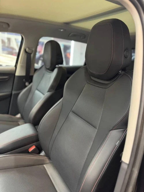 Skoda Karoq 2025 Luxury