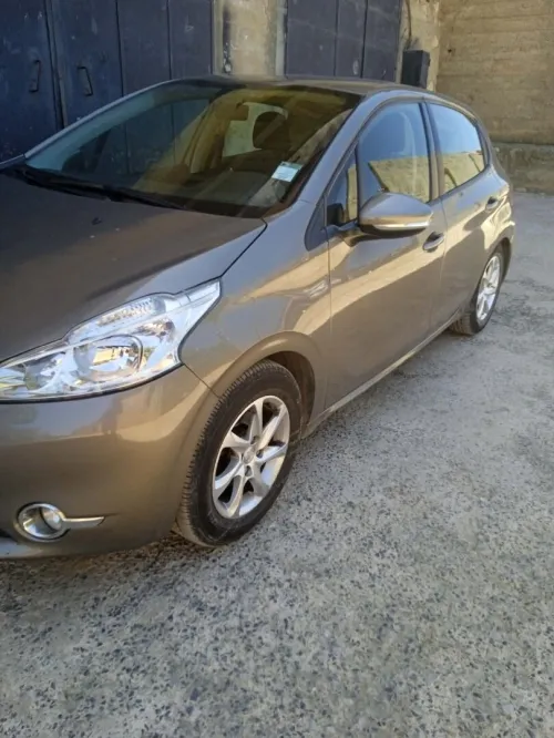 Peugeot 208 2013 208