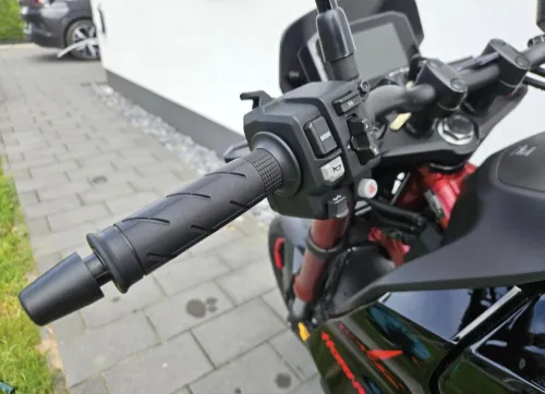 هوندا CB 750 هورنيت 2023