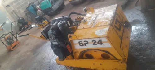 Compacteur Sp24 2004