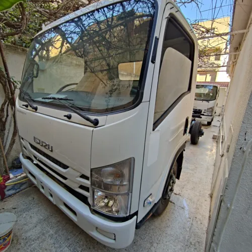 Isuzu NP 71 Super jombo clim 2025